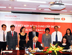Lễ ký hợp tác giữa Prudential Việt Nam với Techcombank
