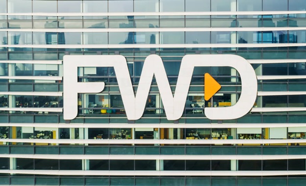 FWD hoãn IPO tại Mỹ